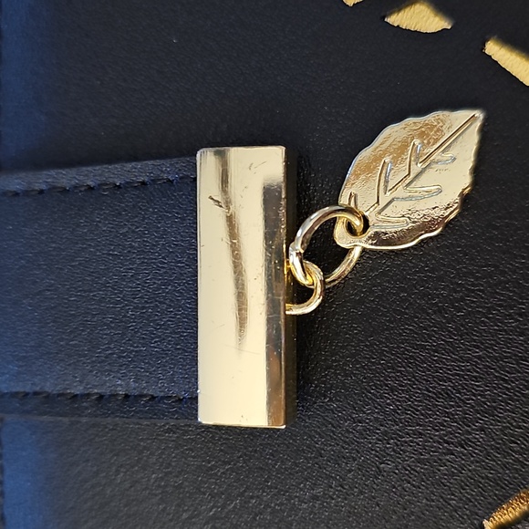 Wallet ~ NEW - Picture 5 of 12